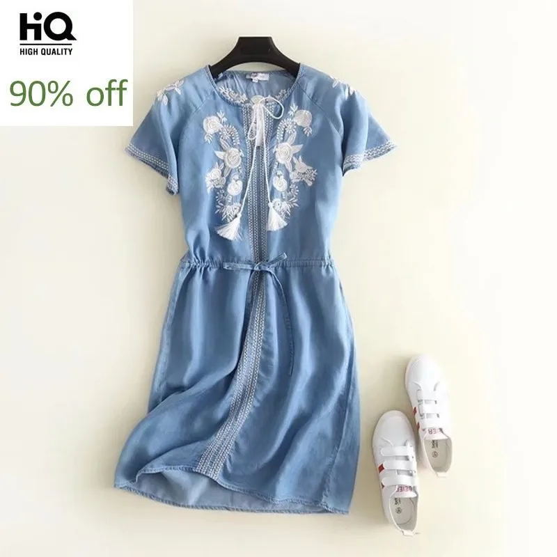 Джинсовое платье с круглым вырезом и вышивкой на завязках Новинка 2020 г. летнее