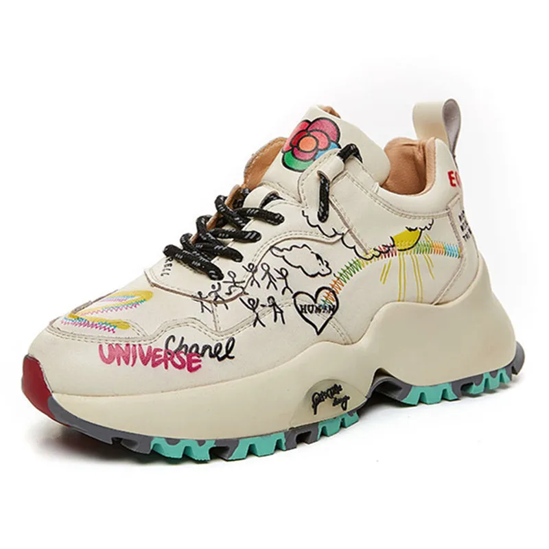 

Кроссовки женские из натуральной кожи, на платформе, с вышивкой, с принтом граффити, повседневная обувь для бега в ретро стиле, весна-осень