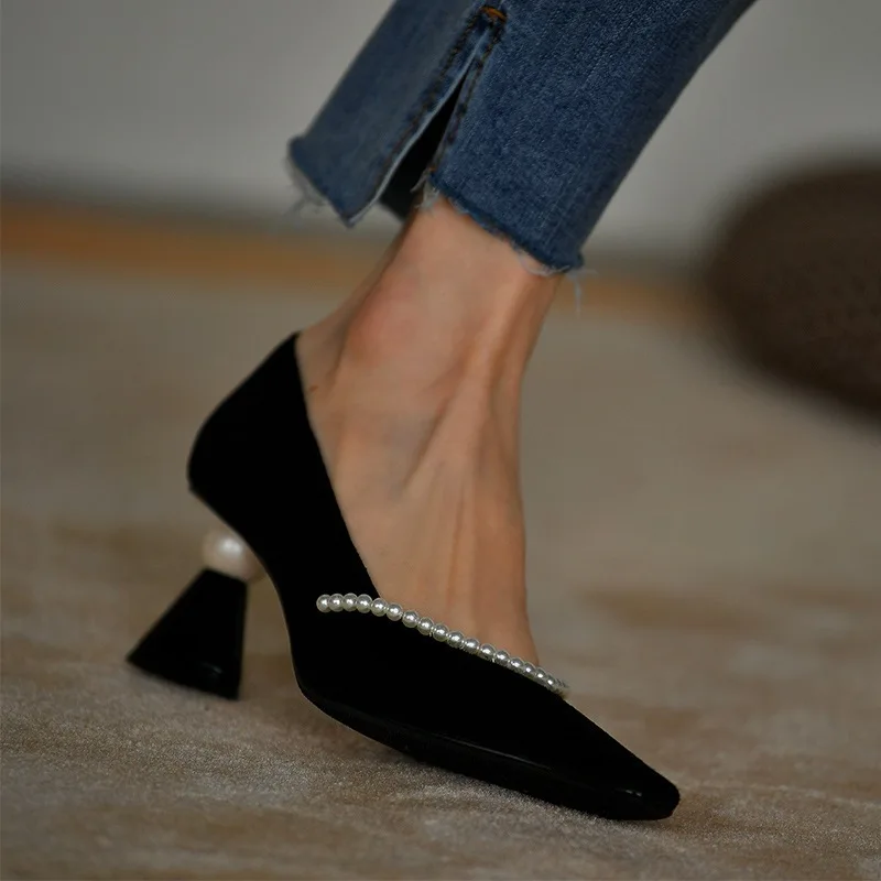 

Spring Summer New Fashion High Heels Women Shoes Black Single Shoes Beaded Thick Heel Shallow Mouth Single Shoes Women