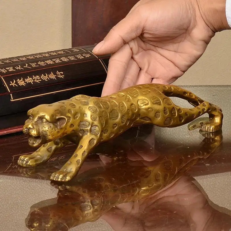 

Chinese Folk Bronze Copper Lucky Money Leopard Cheetah Art Statue decoration
