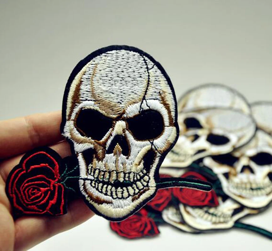 Вышитая нашивка в виде черепа и розы для курток наклейки одежды аксессуары
