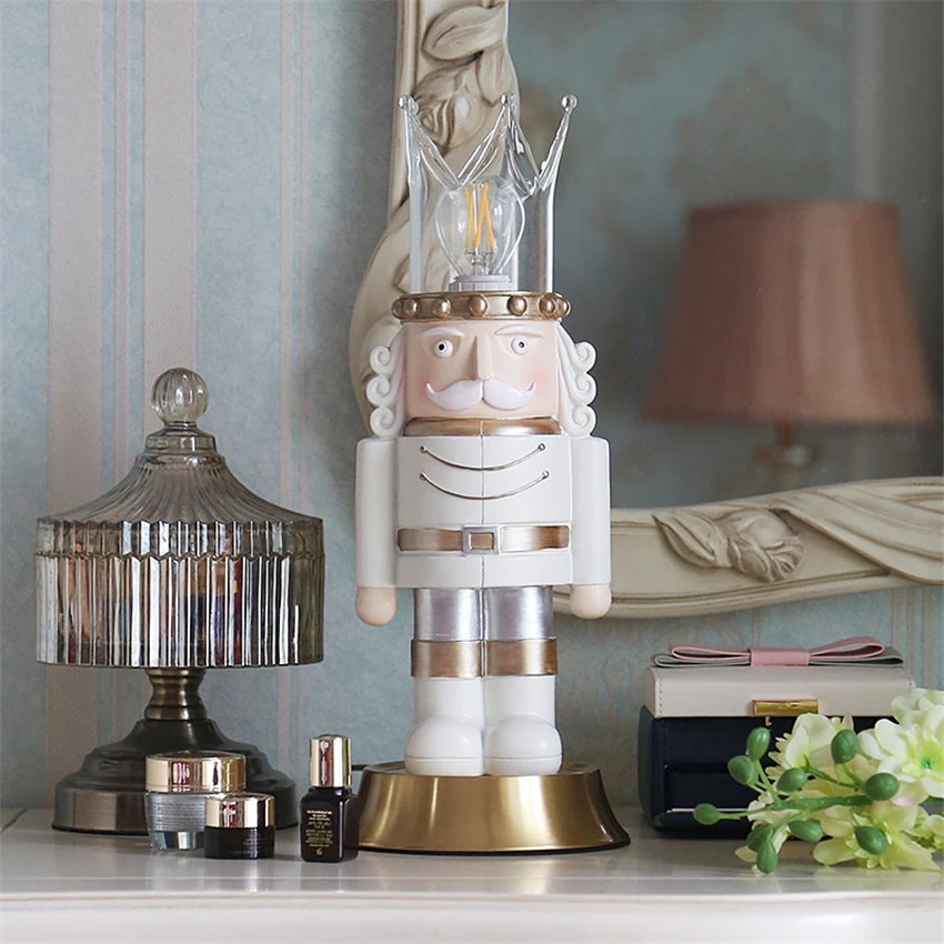 

Nordic Walnut King Table Lamp Children's Room Decoration Restaurant Study Bedroom Dressing Table Lights Bedside Cartoon Lighting