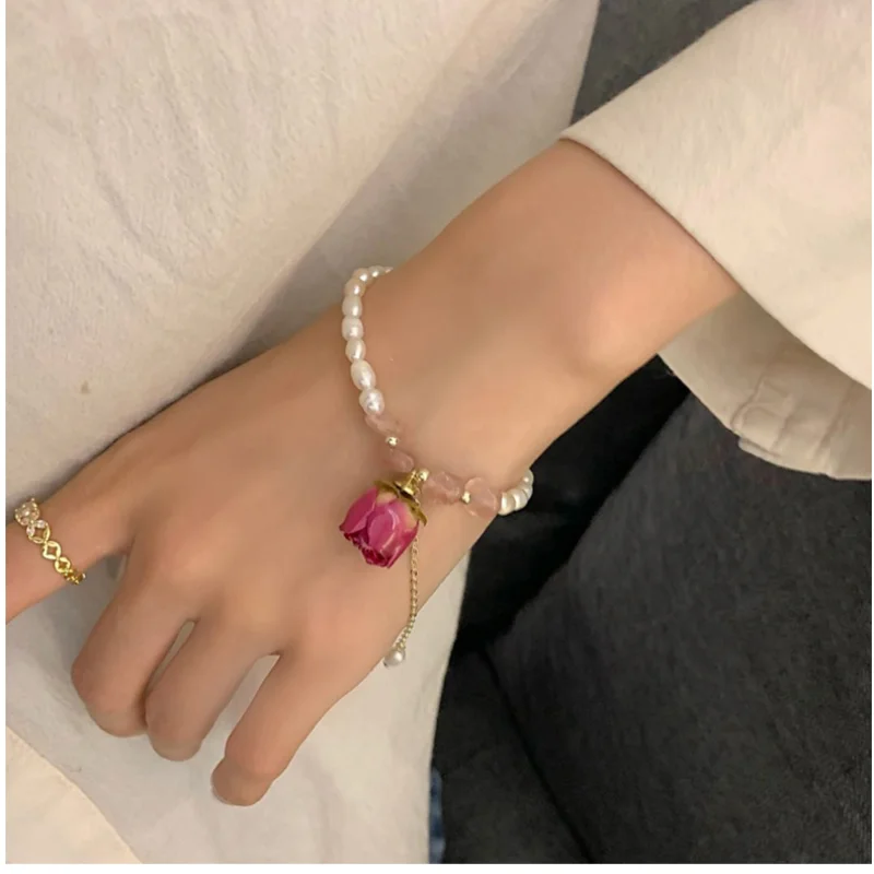 

Fashion Jewelry Flower Charm Bracelet Sweet Design One Row Delicate Pearls Bracelet For Elegant Women Girl Gifts