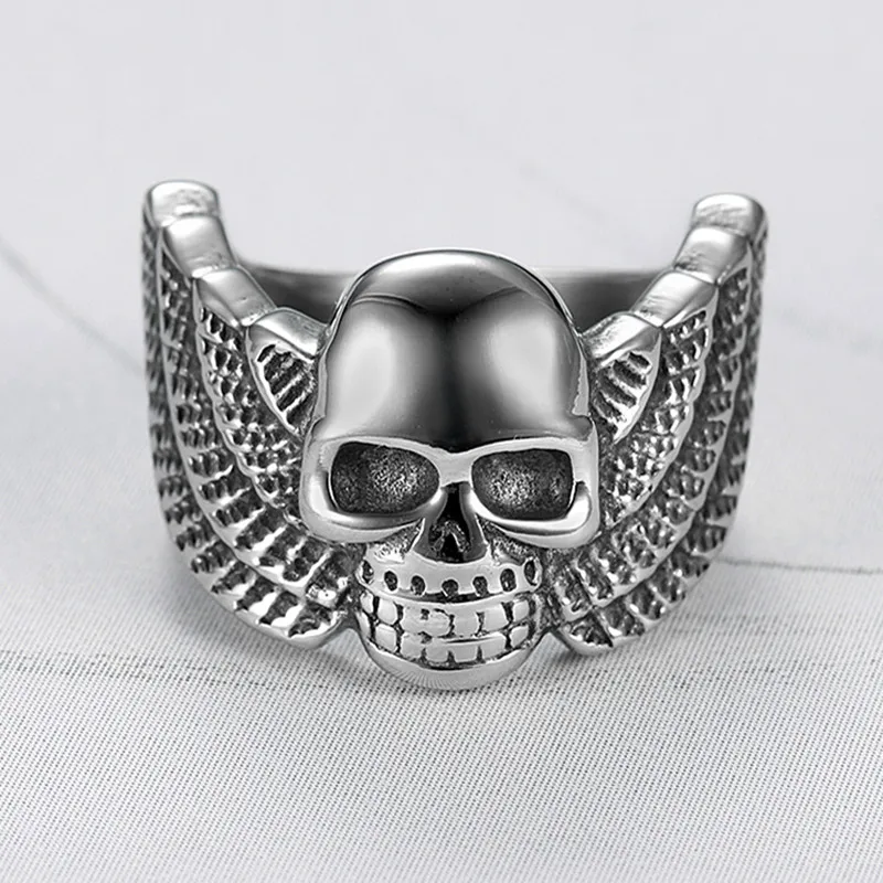 

Wing Pattern Skull Ring 316L Stainless Steel Jewelry Fashion Polished Biker Skull Ring