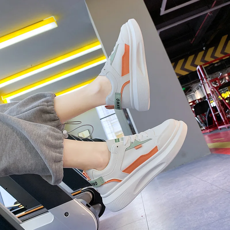 The bottom of the thick white shoe female tide the new spring 2021 han edition running board shoes ZY8823 leisure female stud