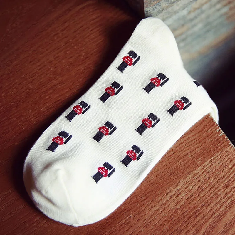 

Hip Hop Personality Brave Soldier Funny Socks Patchwork Skarpetki Men Novelty Sokken Cotton Solid Color Crew Chaussette Homme