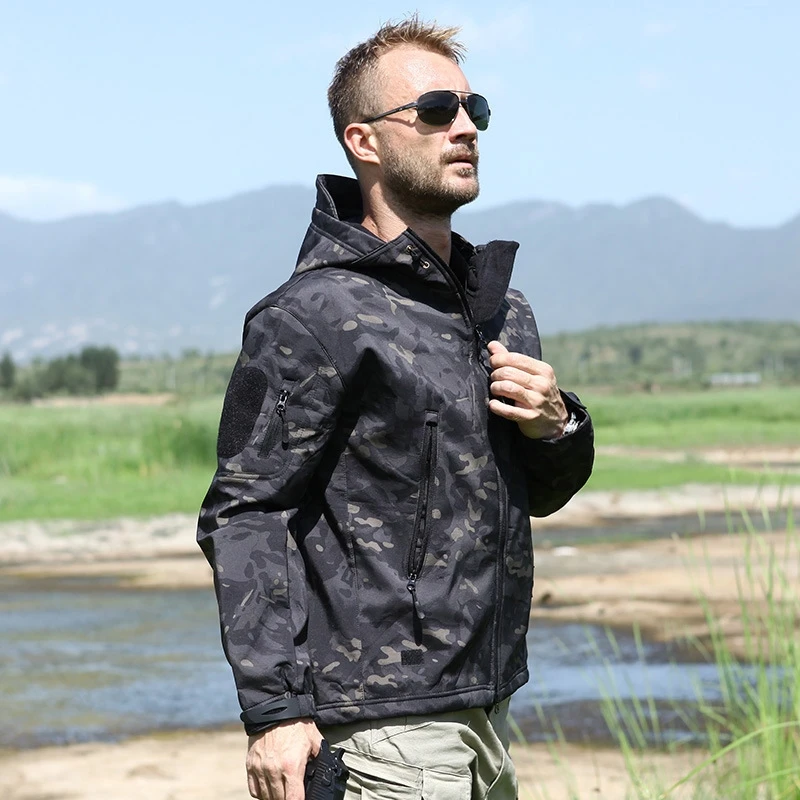 Осенне зимние мужские камуфляжные куртки уличные пальто одежда с флисовой