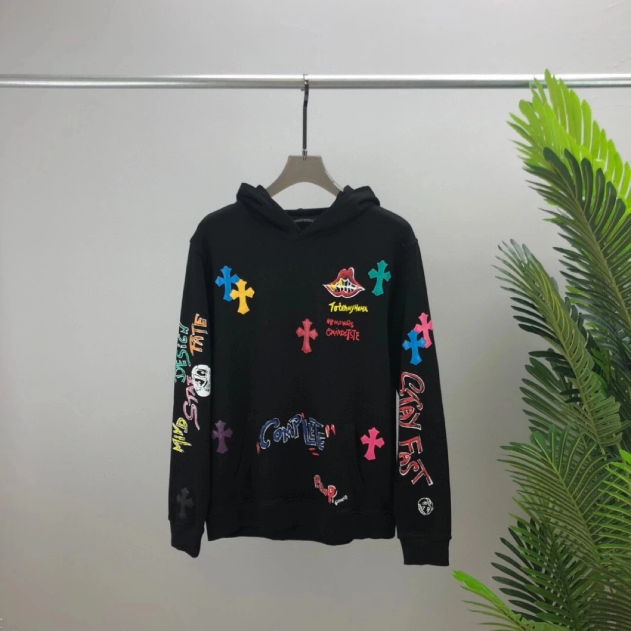 

Fashion design men and women chrome hoodie Sanskrit letters printed cotton jacket hearts top streetwear