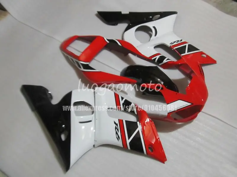 Обвесы черного и красного цвета для Yamaha YZF-600 R6 Год 1998 1999 2000 2001 2002 пластик полный