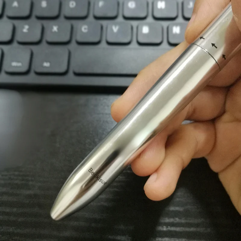 Контур для бровей 4 в 1 простой нанесении подчеркивающий микроблейдинг LDO99 |