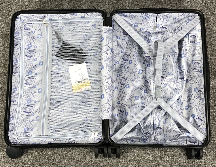 Чемодан Dark skull will личный 20 дюймов для посадки на борт багажа |