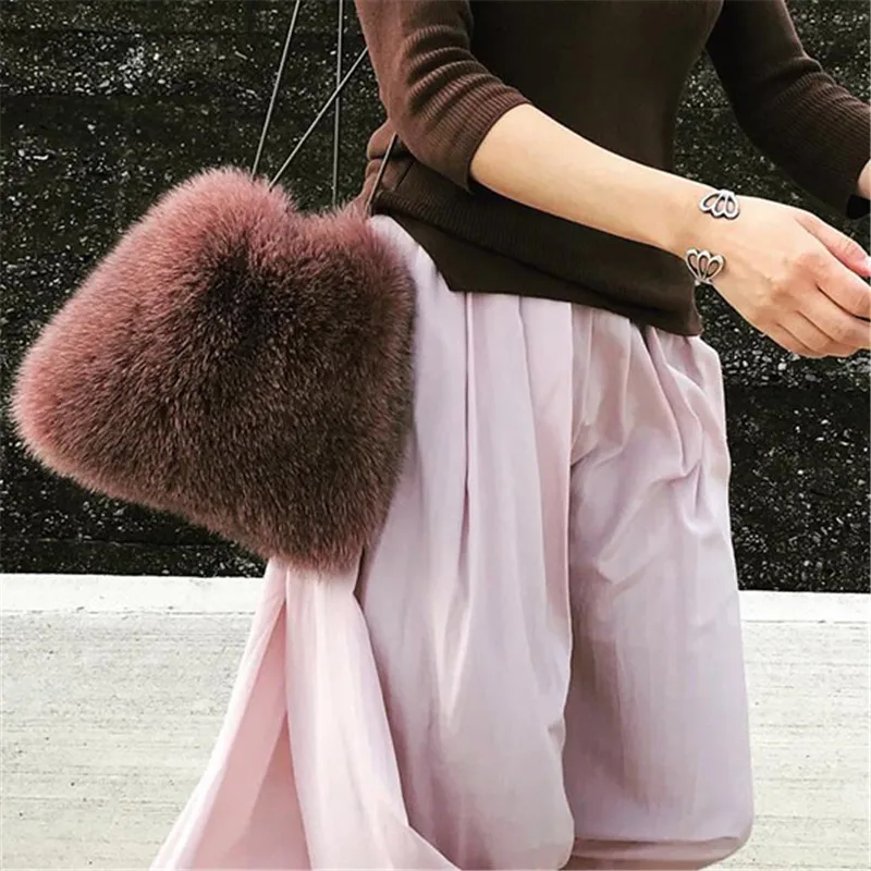 New Women's Soft Fur Bag Ladies Designer Plush Drawstring Bag Bag Bucket Bag Plush Bag Bucket Messanger Bag.