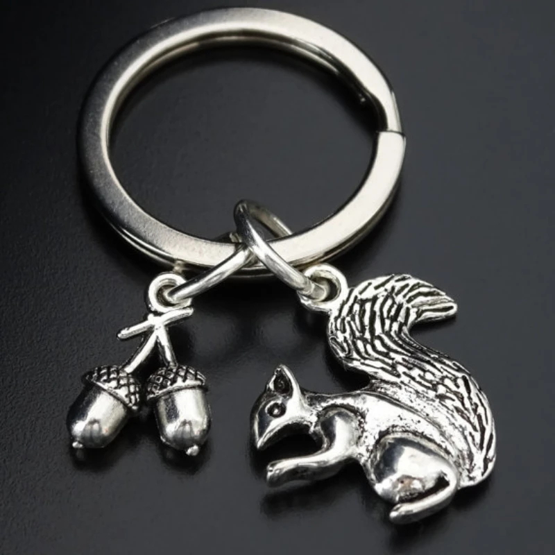 

New Chipmunk Charming Squirrel Pinecone Creative Pendant Retro Personality Key Ring