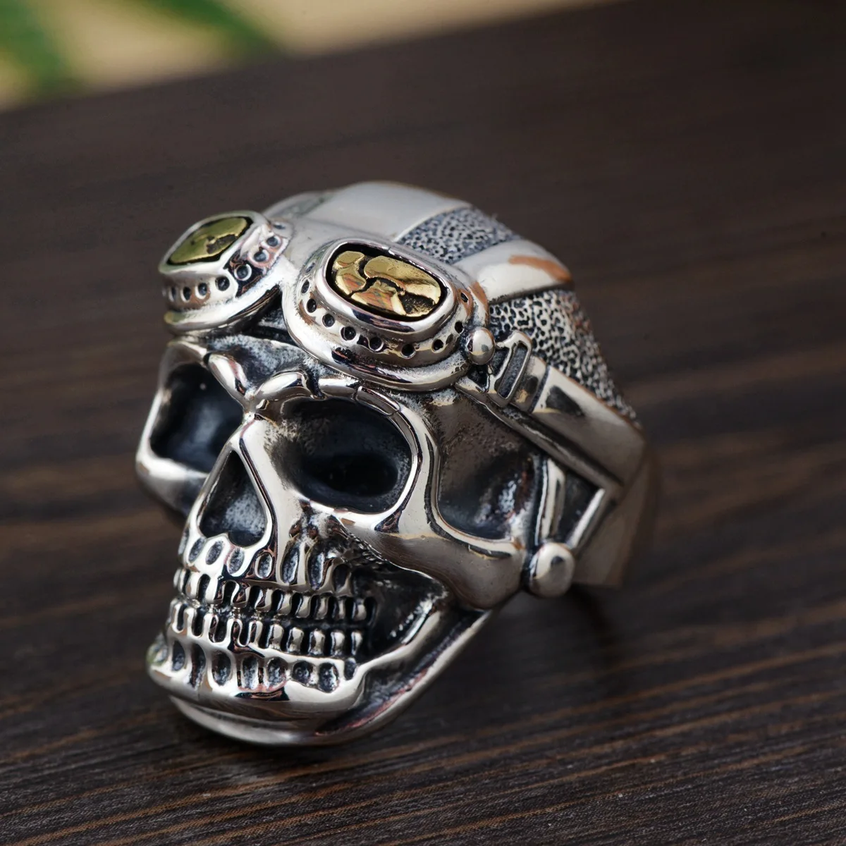 

Trend Domineering Aviator Skull Head Men's Ring Creative Punk Fashion Ring Wholesale