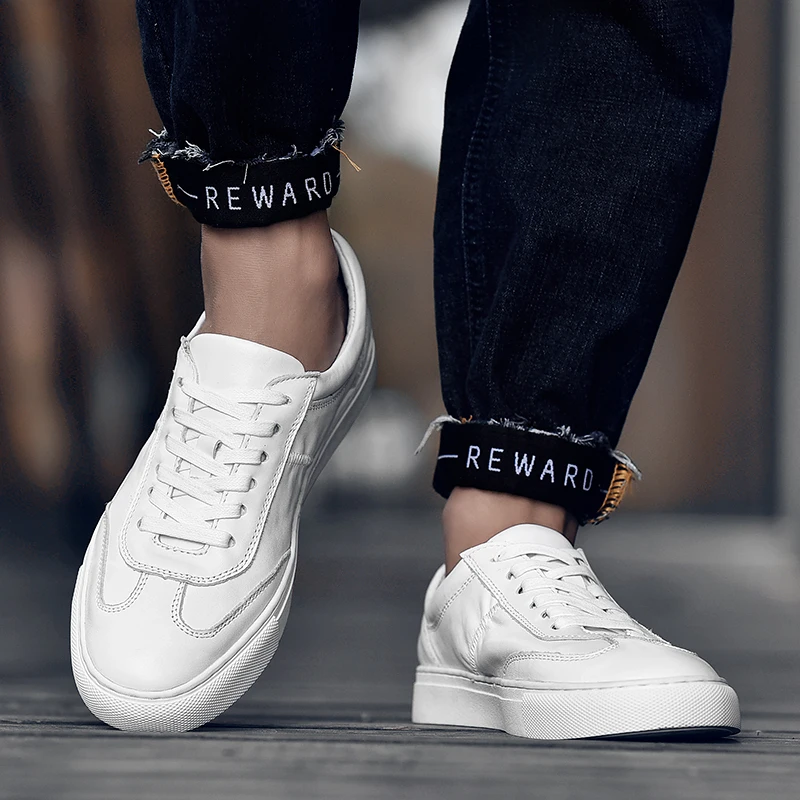 spesifikasi Sepatu Kasual Pria Datar Musim Gugur Keluaran Baru Sneakers Kasual Pria Kulit Asli Sepatu Putih Pria Kualitas Baik Alas Kaki Merek Populer