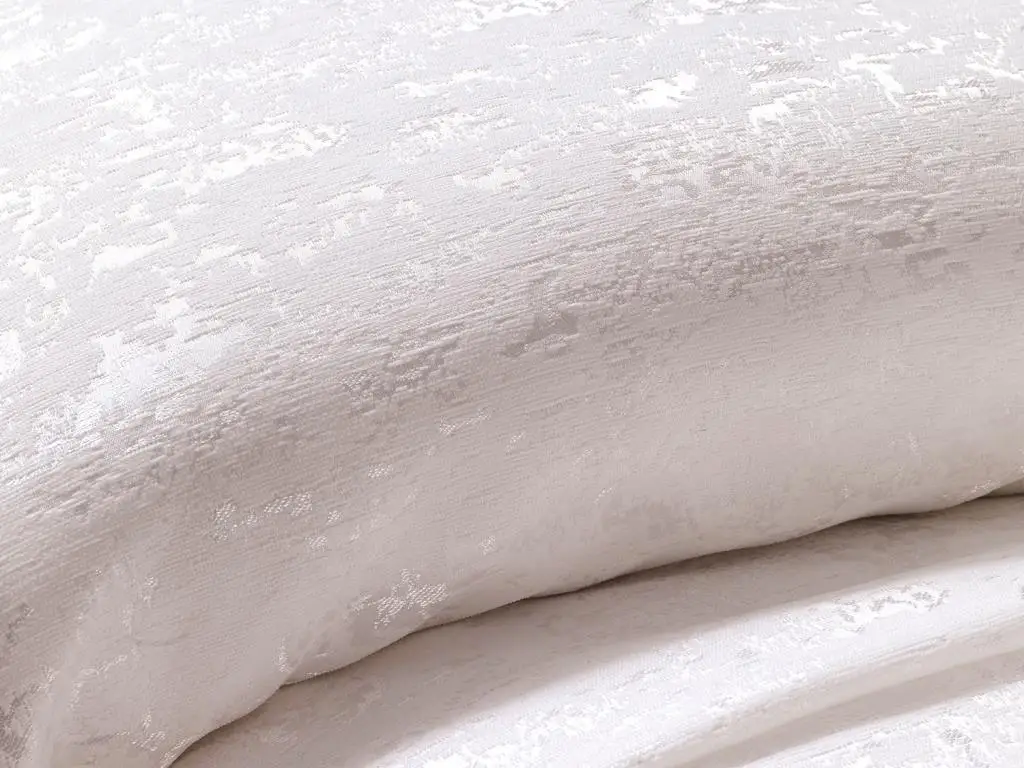 

Land Of dowry Zerda Bed Cover Cream Cream