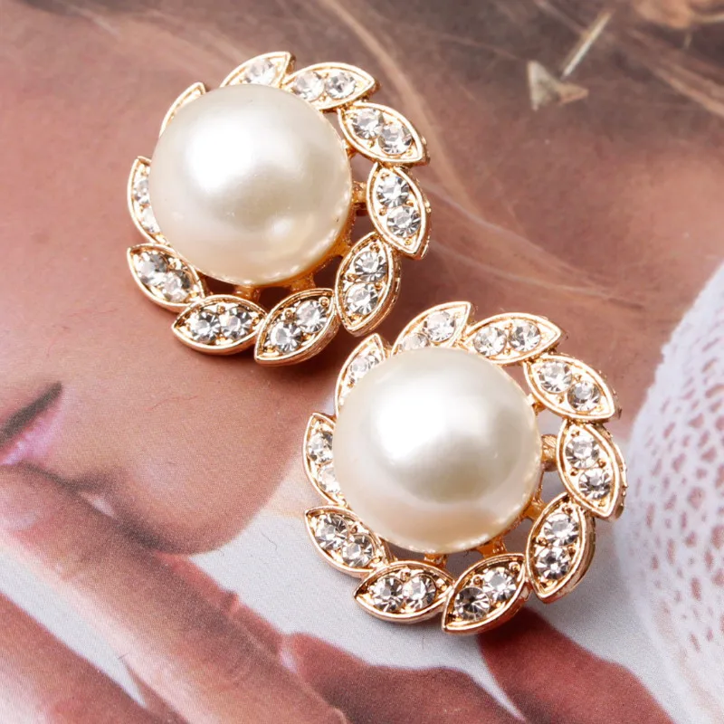 

Women Temperament Pearl Stud Earrings Jewelry accessories 2021
