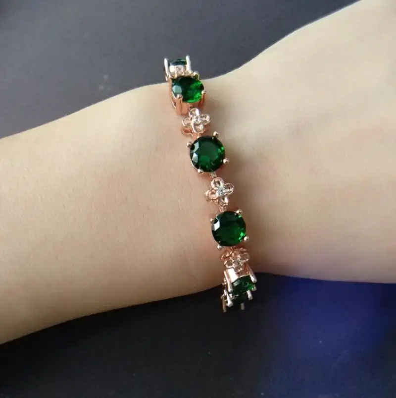 

Womens Fashion Romantic Zircon Lucky Four-leaf Clover Womens Bracelet Jewelry Gift