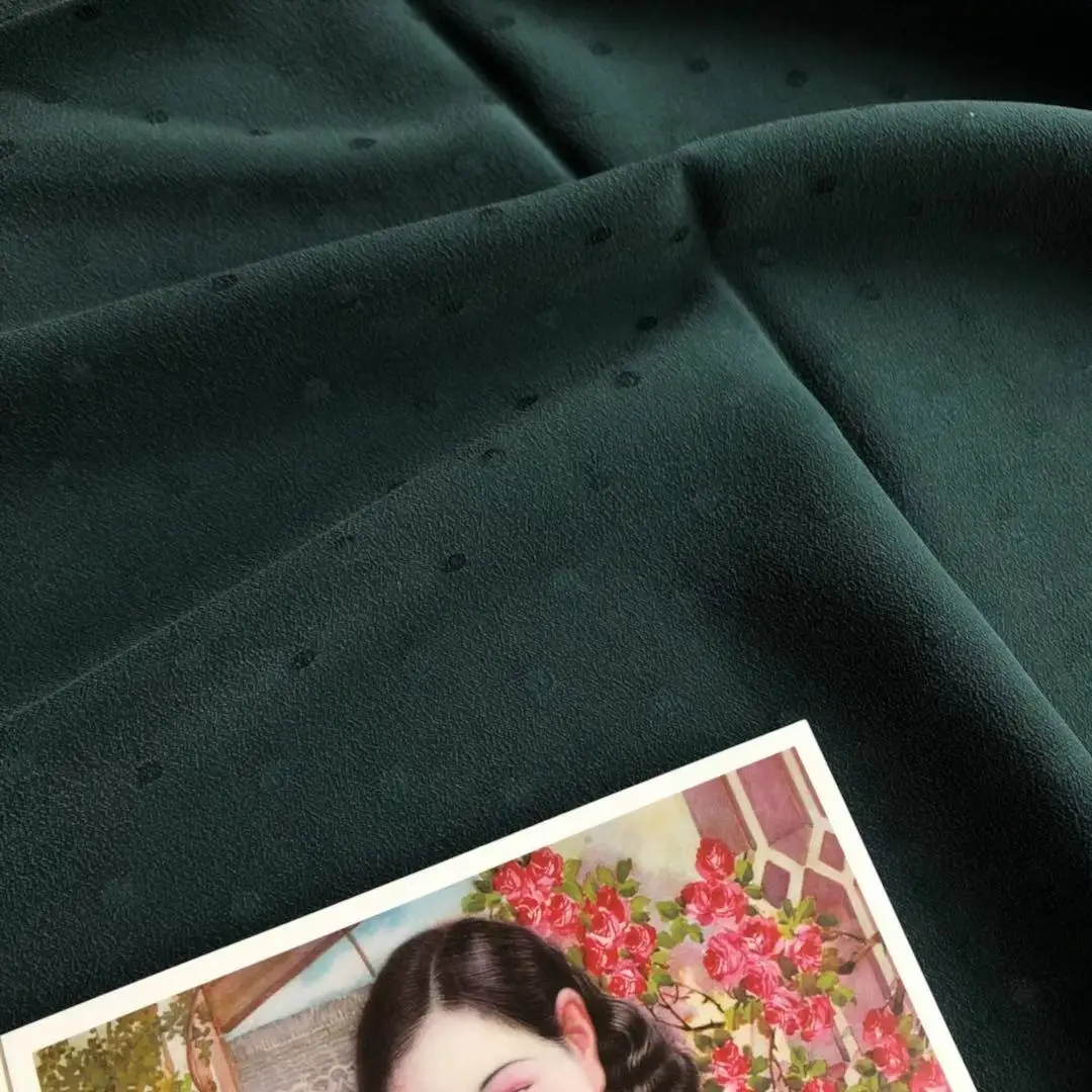 

Черное зеленое: Шелковый двойной песчаные насосы Citi халат Хан ткань шелк 16 momme 140 широкая волна точка