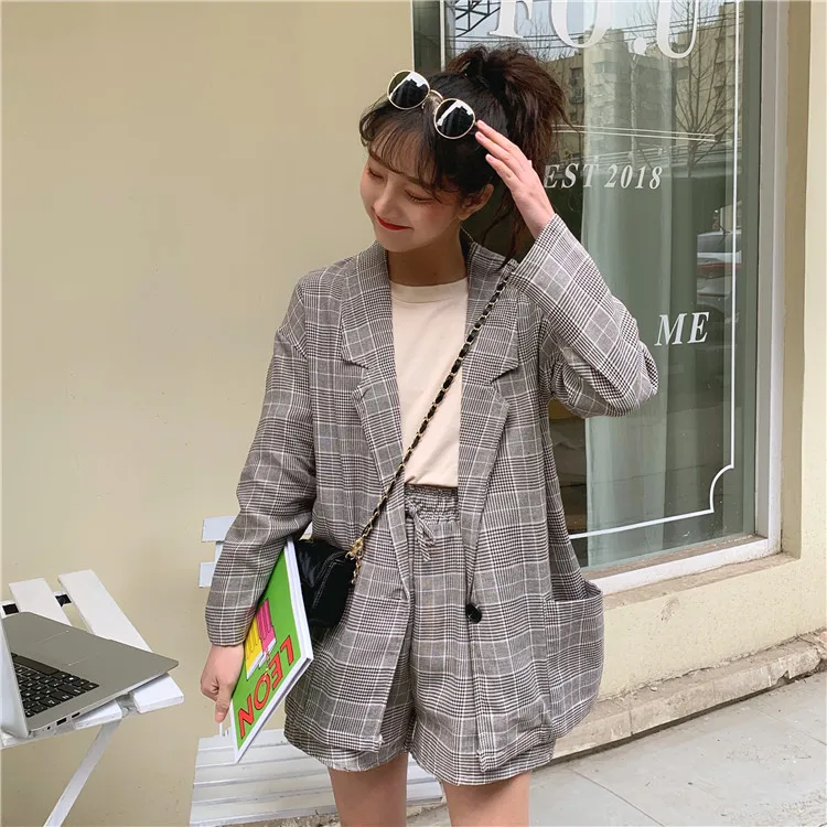 

2021 spring Korean ladies plaid two-piece suit jacket + elastic waist lace shorts two-piece office ladies suit women shorts