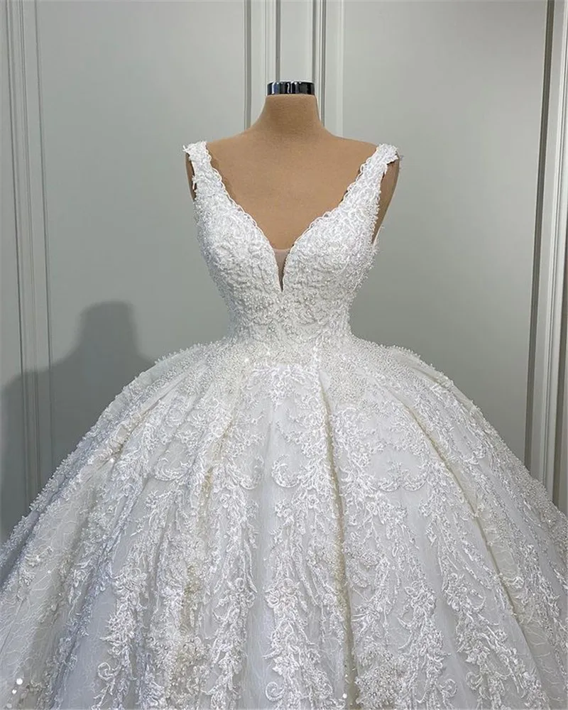 Gorgeous Beads Stones Lace Ball Gown Wedding Dresses 2021 Vestido De Noiva Sexy Open Back V Neck Wedding Gowns Robe De Mariage