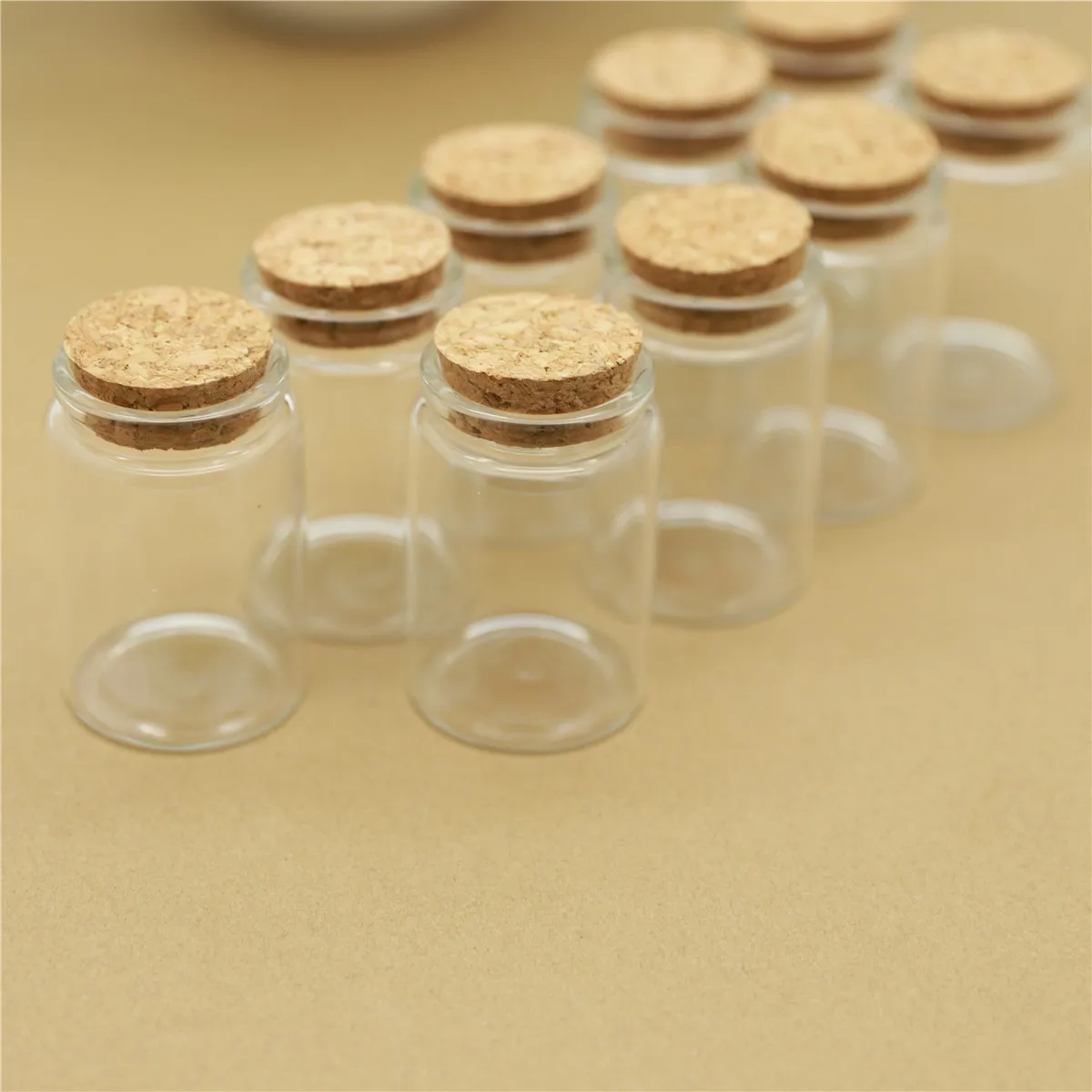 

6 pieces 47*70mm 80ml Corks Glass Bottle Stopper Spicy Storage Jar Transparent Vial Bottle Containers Glass spice Jars Vials