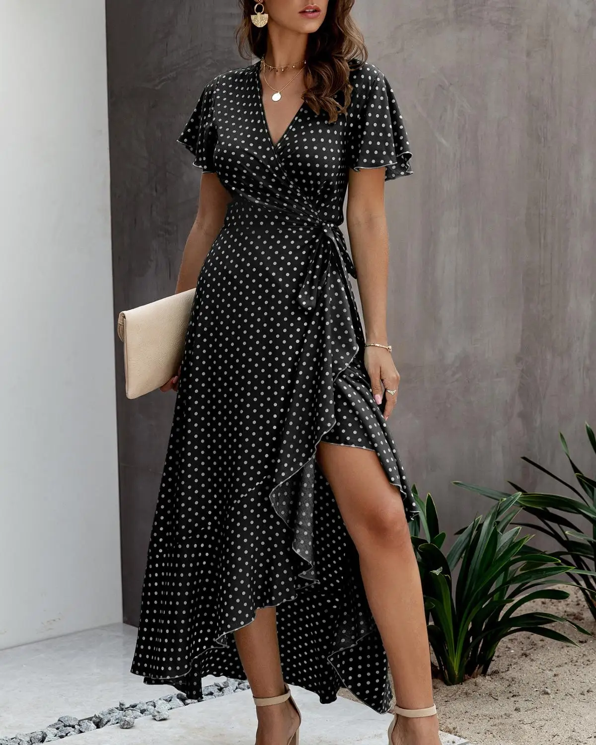 

2020 Summer Fashion dress women summer boho women dress casual summer Polka dot sexy V-neck ruffled short sleeve women dress