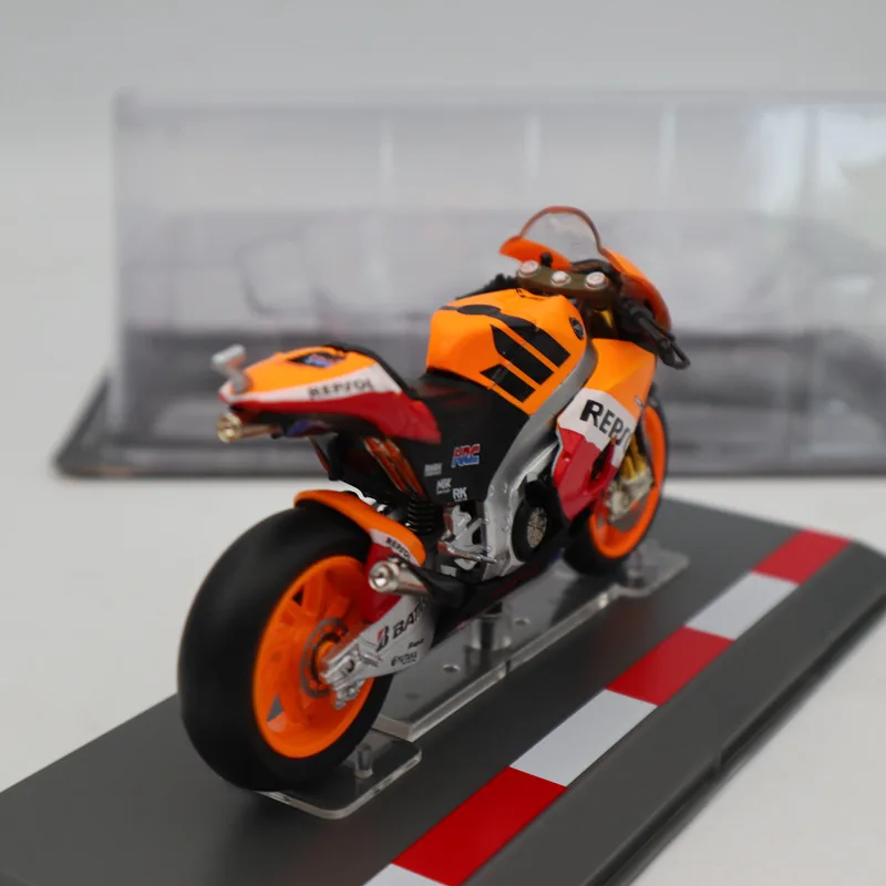 

Diecast 1:18 Scale Honda Motorcycle Alloy Model Cars 2012 #26 Pedrosa Adult Collection Static Decoration Gifts Toys for Boys