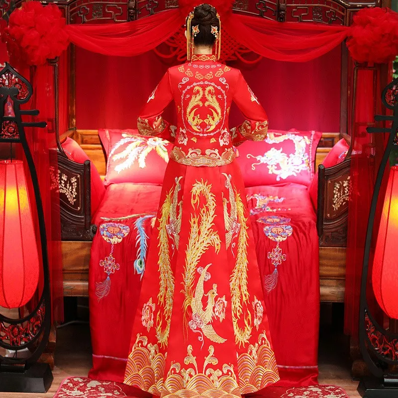 

Female Suzhou Embroidery Wedding Dress Chinese Style Bride Costume Vintage Exquisite Cheongsam Qipao Oriental Marriage Gift