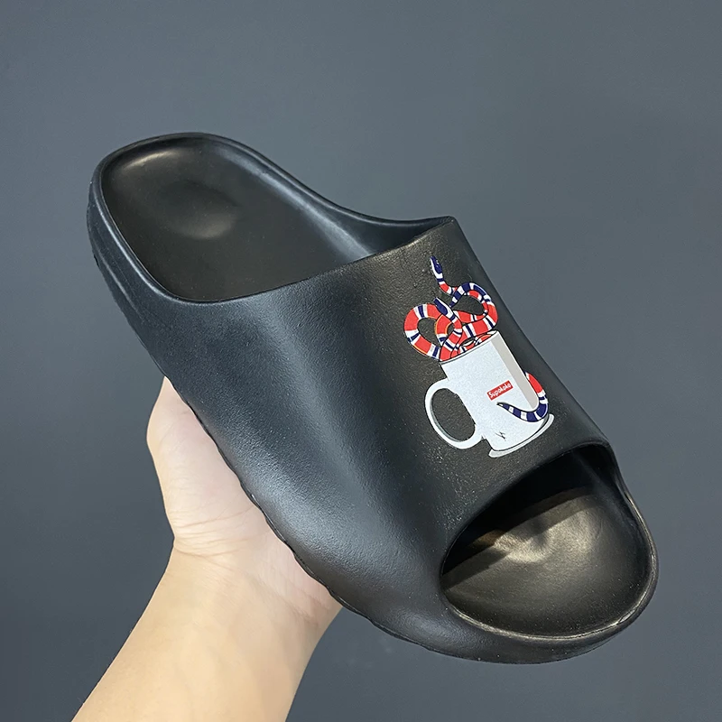 

Summer New Fashion Beach Slippers Male Home Outdoor Non-Slip Wear-Resistant Household Sandals Pvc Material Oversized 36-45