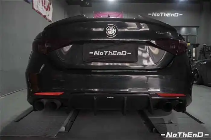 

Suitable for Alfa Apply Romeo Modified Carbon Fiber Rear Kable Lip Front Spade Tail