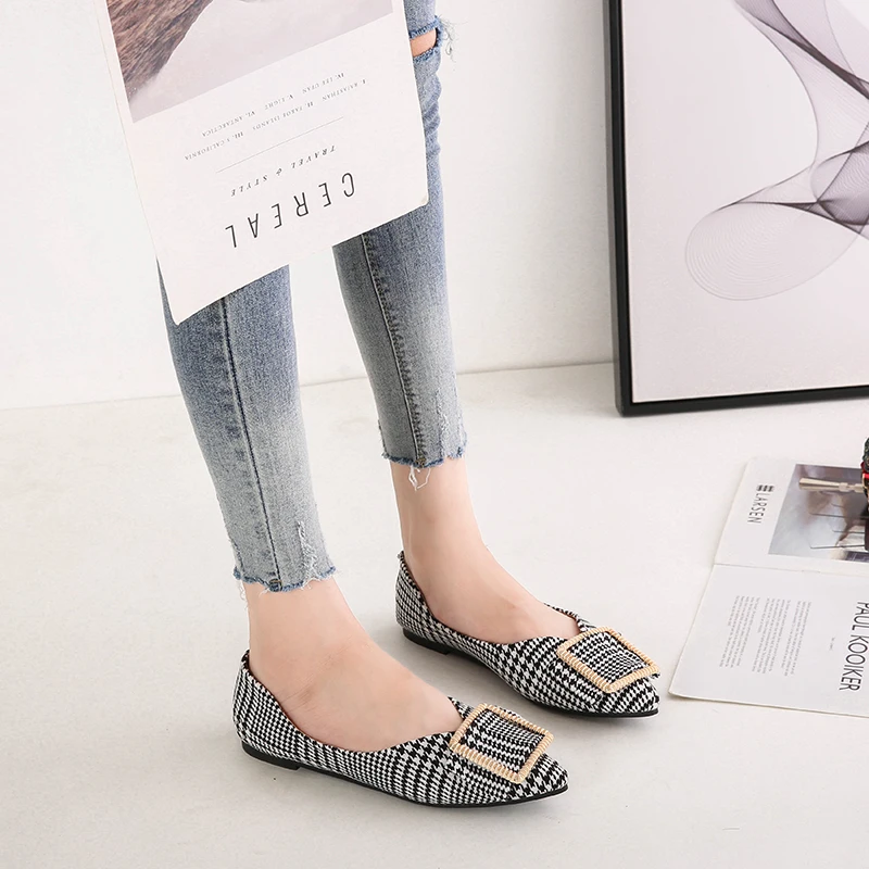 

CEYANEAO Pointed Toe Women Cloth Shoes Single Flat Loafers Metal Buckle Lady Slip On Shallow Flats Footwear Plus Size Zapatos