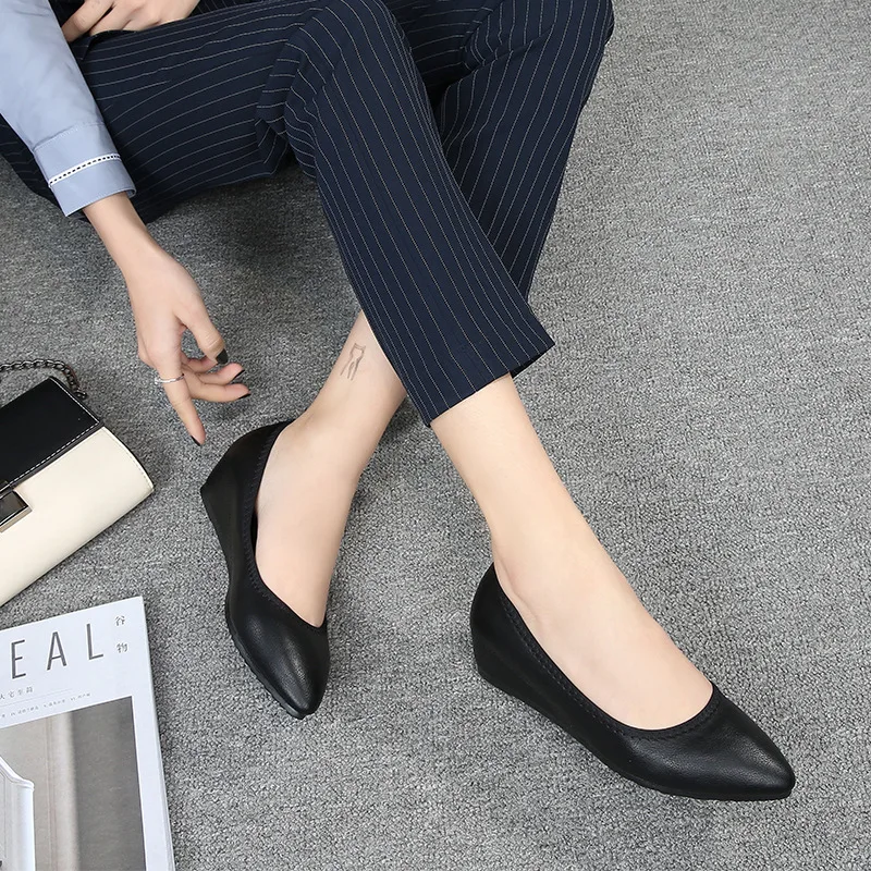 Женские туфли-лодочки на танкетке увеличенная внутренняя офисная обувь для