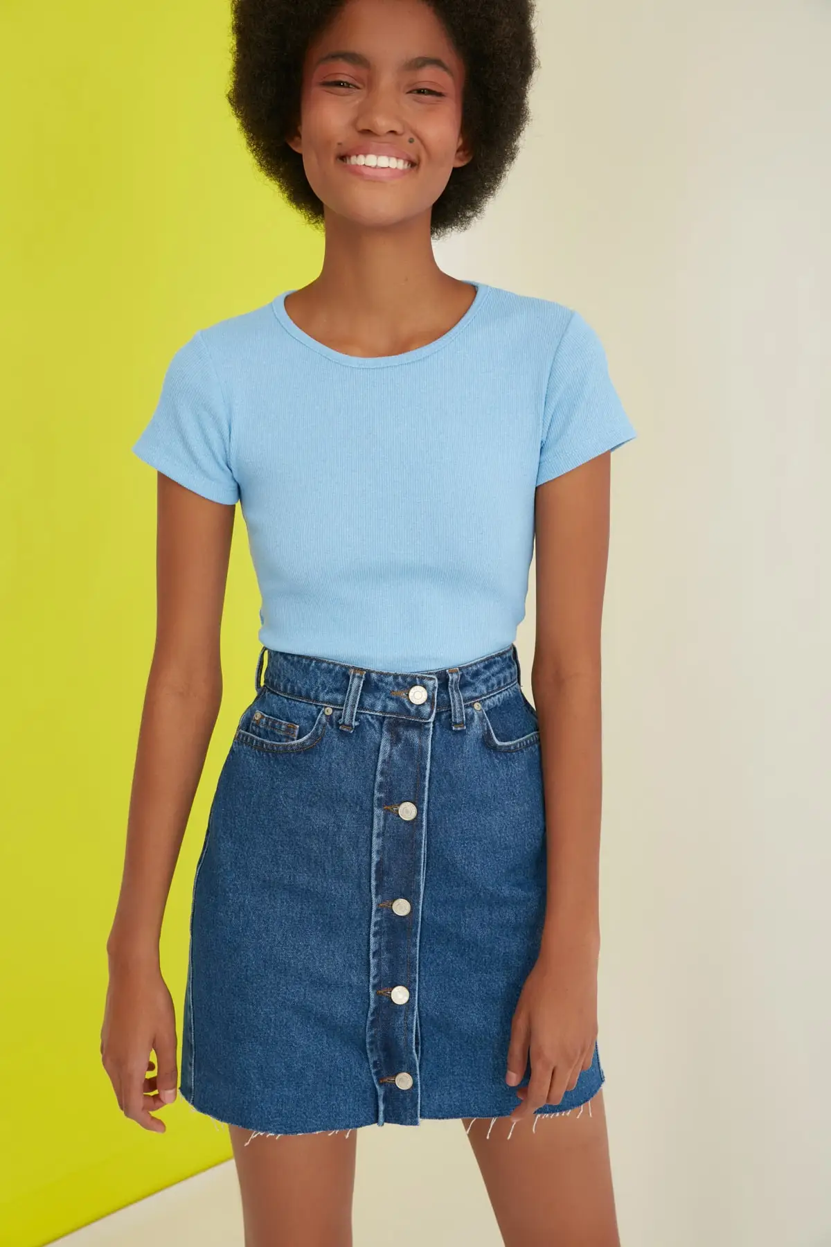 

Trendyol Front Button Mini Denim Skirt TWOSS21ET0302