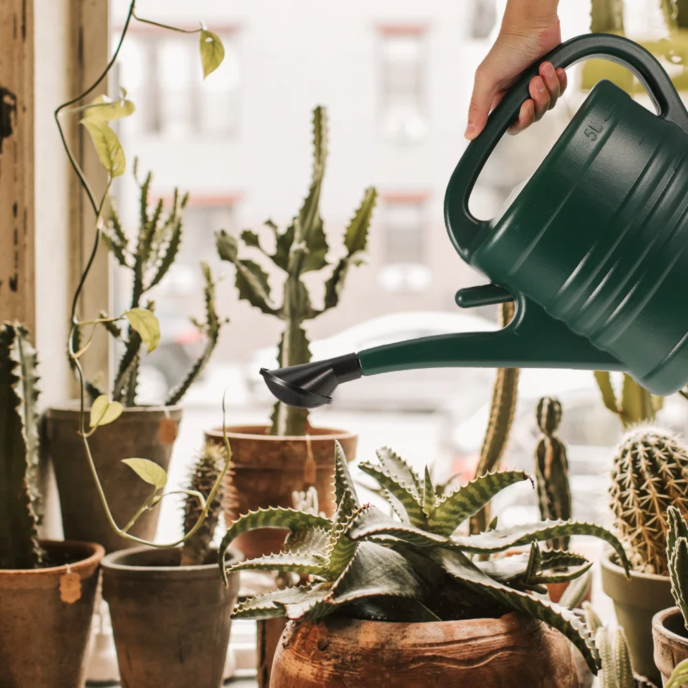 

1Pc 5L Capacity Plant Watering Pot Practical Watering Pot Gardening Tool