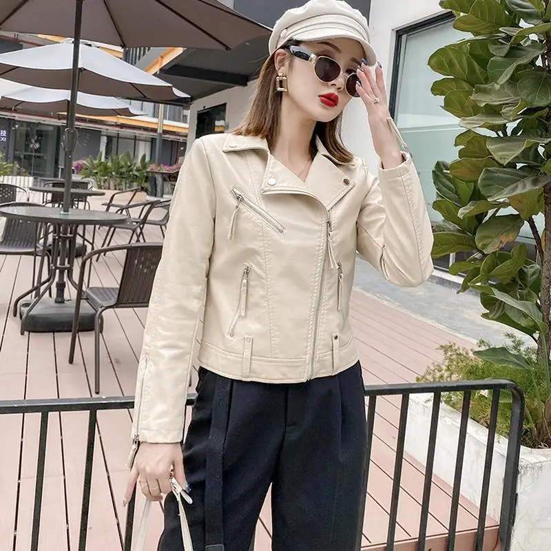 

European and New American women's wear in spring 2021