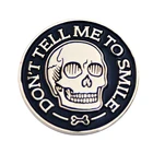 Эмалированная Шпилька с феминистским черепом не скажите мне улыбку