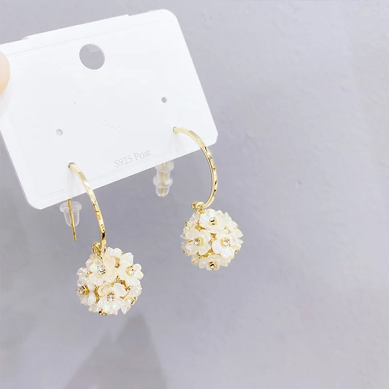 

Exquisite 14K Gold Plated Flower Beads Stud Earrings For Women Luxury Zircon CZ Earrings Gift