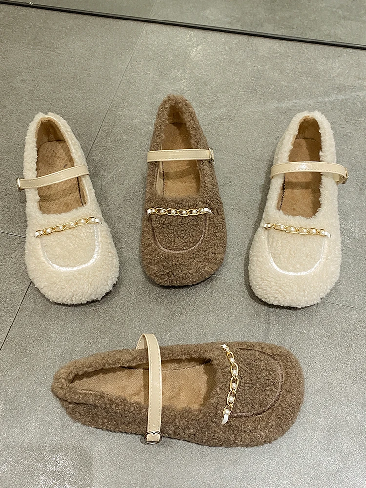 

Женские кроссовки с украшением из жемчуга, на осень/зиму