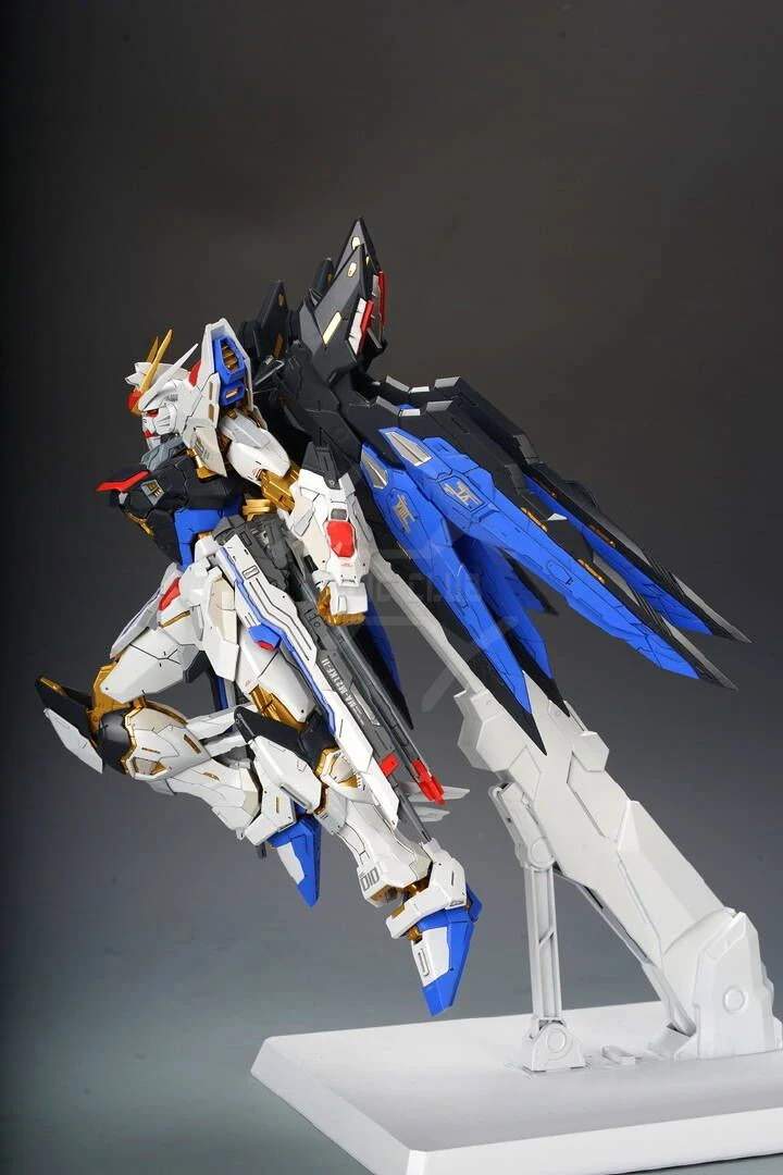 Comic Club daban GUNDAM SEED Destiny Модель Сборка версия металлическая сборка MB Страйк Фридом GUNDAM игрушка фигурка