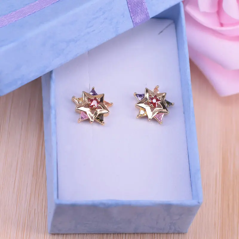 Набор ювелирных изделий из ожерелья и серёжек-прямоугольников золотого цвета с