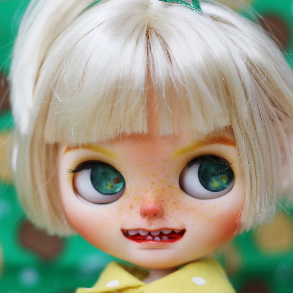 

Neo NBL 1/6 BJD Customized Frosted Face,Diy Handmade Light brown princess Ball Jointed Doll With Sleep Eyes With Wig 11.20.11