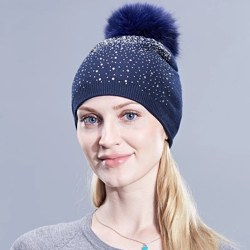 

Женские зимние шапки Повседневные женские блестящие Skullies Beanie Chapeau Warm Pom Pom Bonnet S2588