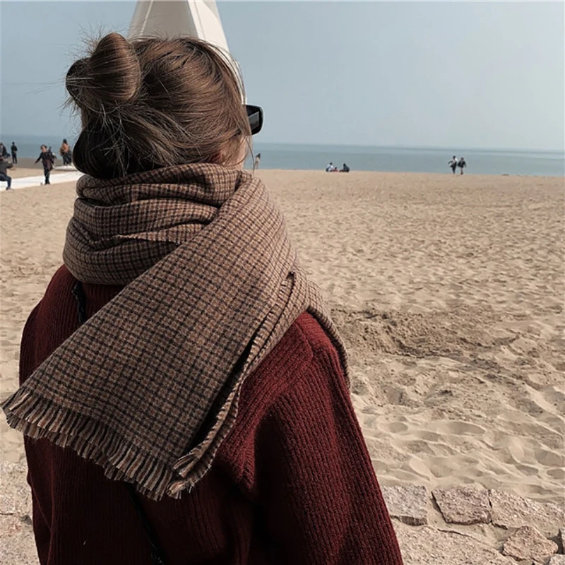 

[EAM] Women Long Plaid Temperament Burr Keep Warm Scarf New Long Personality Fashion Tide Autumn Winter 2021 1DD1554