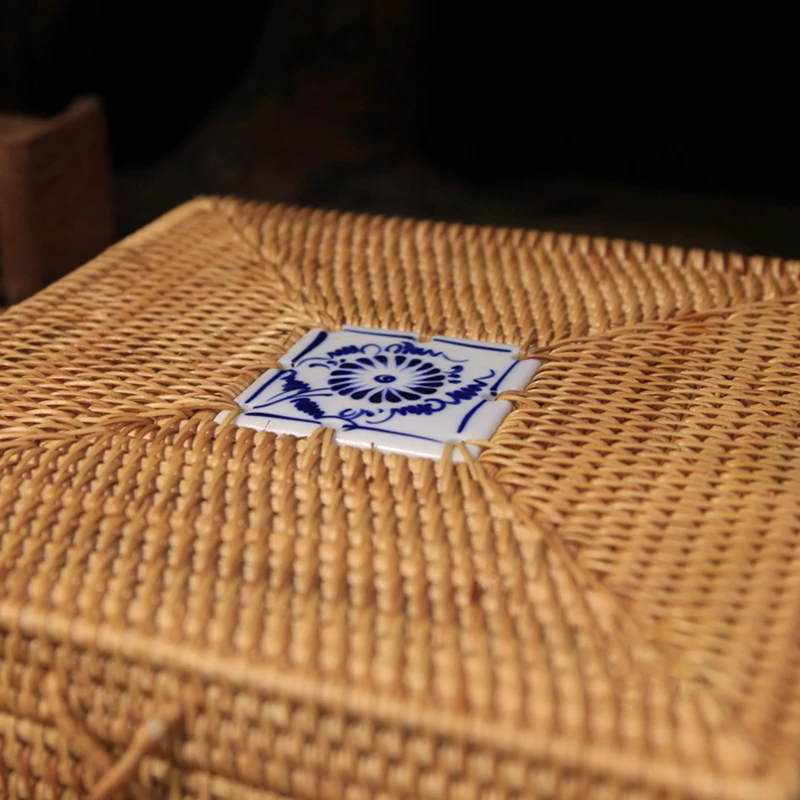 Осенняя квадратная коробка из ротанга для хранения чая и торта во Вьетнаме