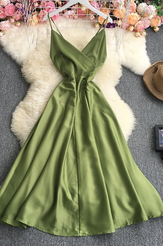 

2021 New Summer Temperament V-neck sleeveless off shoulder Dress high waist pleated waist solid mid-length A-line strap Dress
