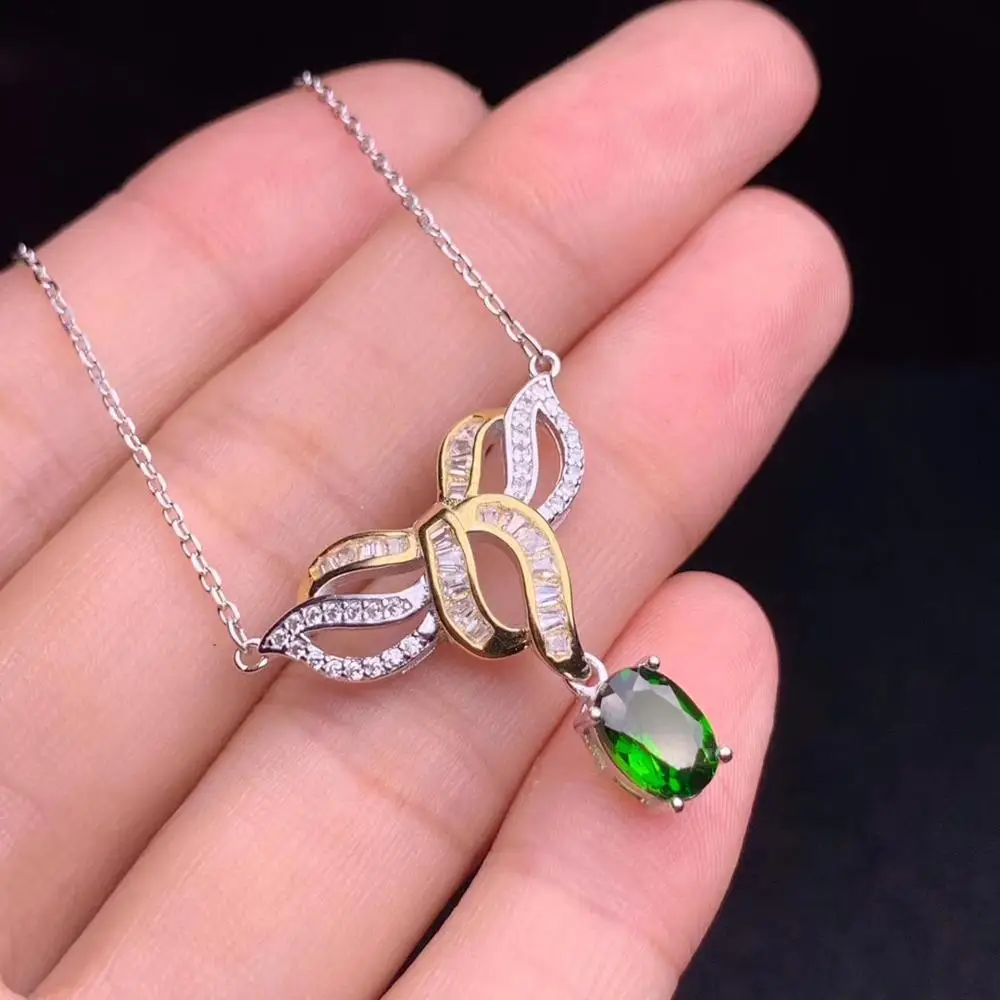 Подвеска из натурального драгоценного камня в виде диопсида | Украшения и