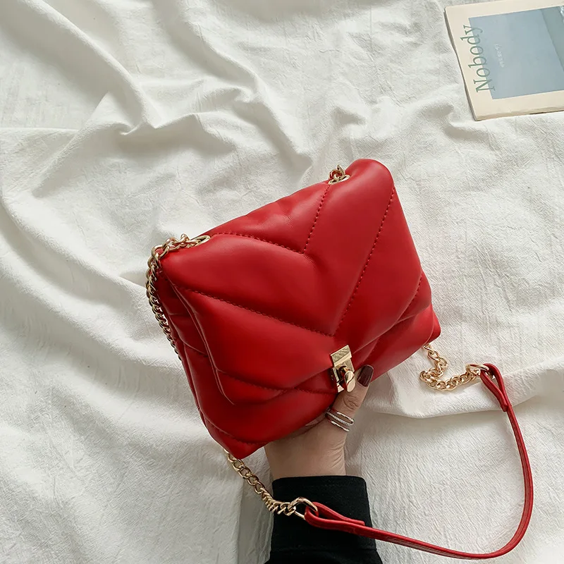 

Зимние теплые пуховые сумки через плечо для женщин, новый дизайн, женская сумка на плечо с металлическими цепочками, роскошные женские сумк...