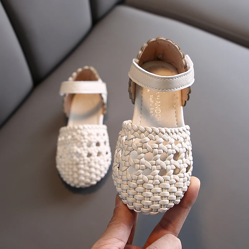 Детские сандалии новинка 2020 летняя обувь для девочек детские однотонные удобные