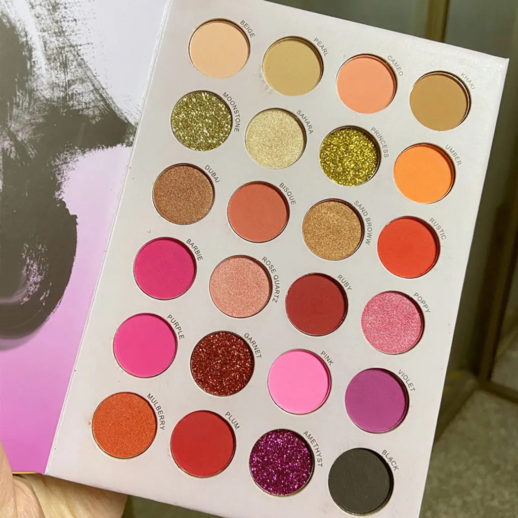 

72 цвета, палитра теней для век, яркая фотография, стойкая косметика